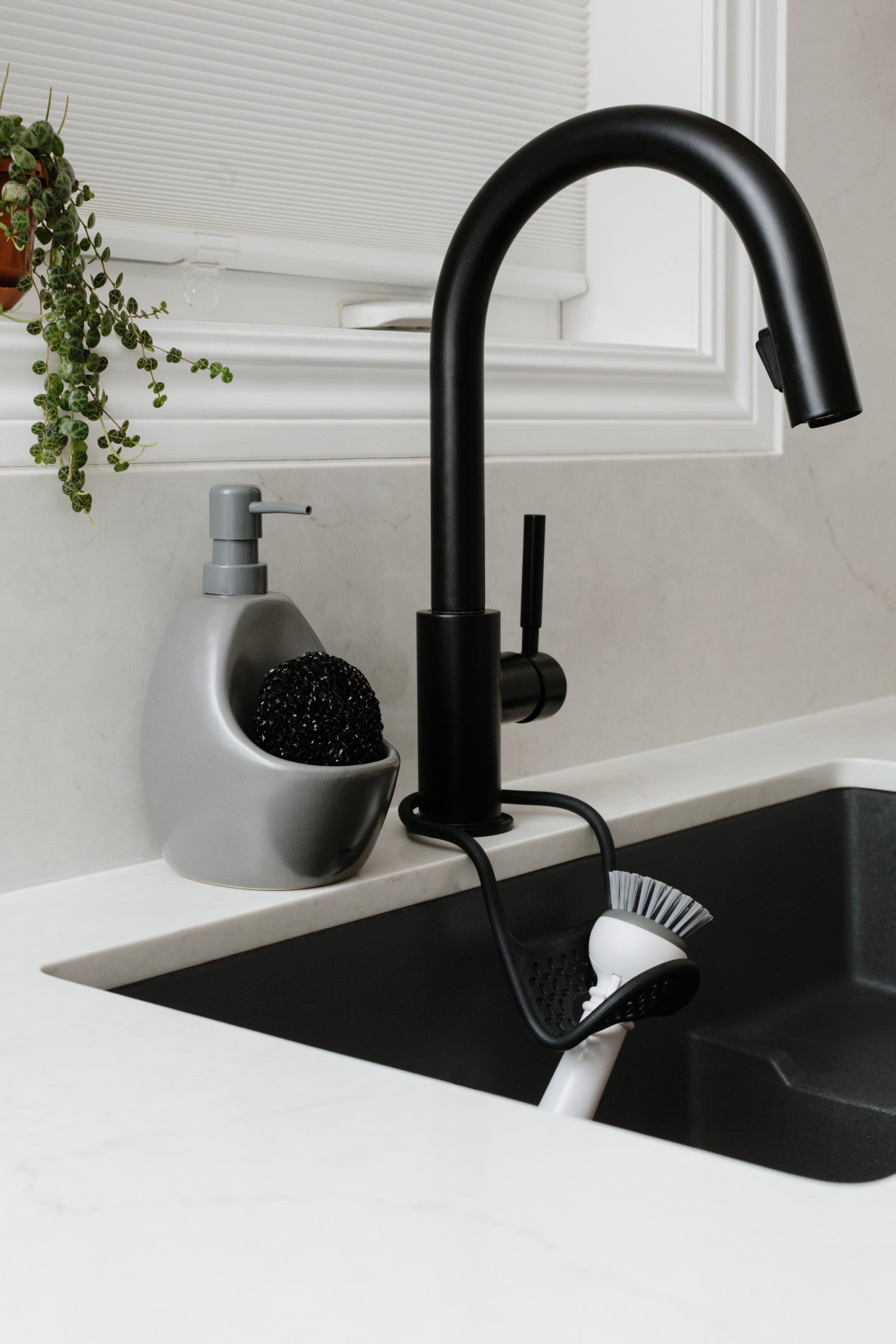 Soap Pump & Sponge Caddy - Bathroom Reset