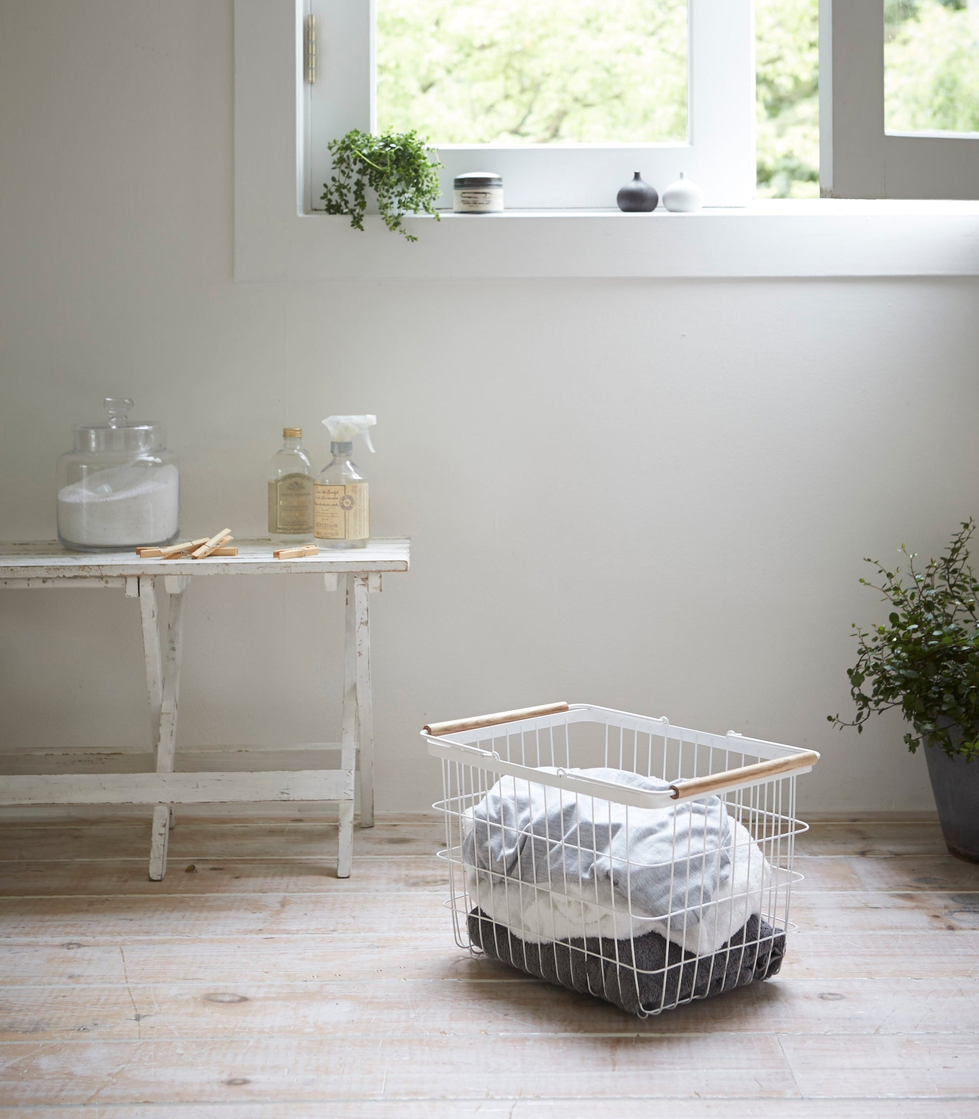 Steel & Wood Wire Basket - Laundry & Utility