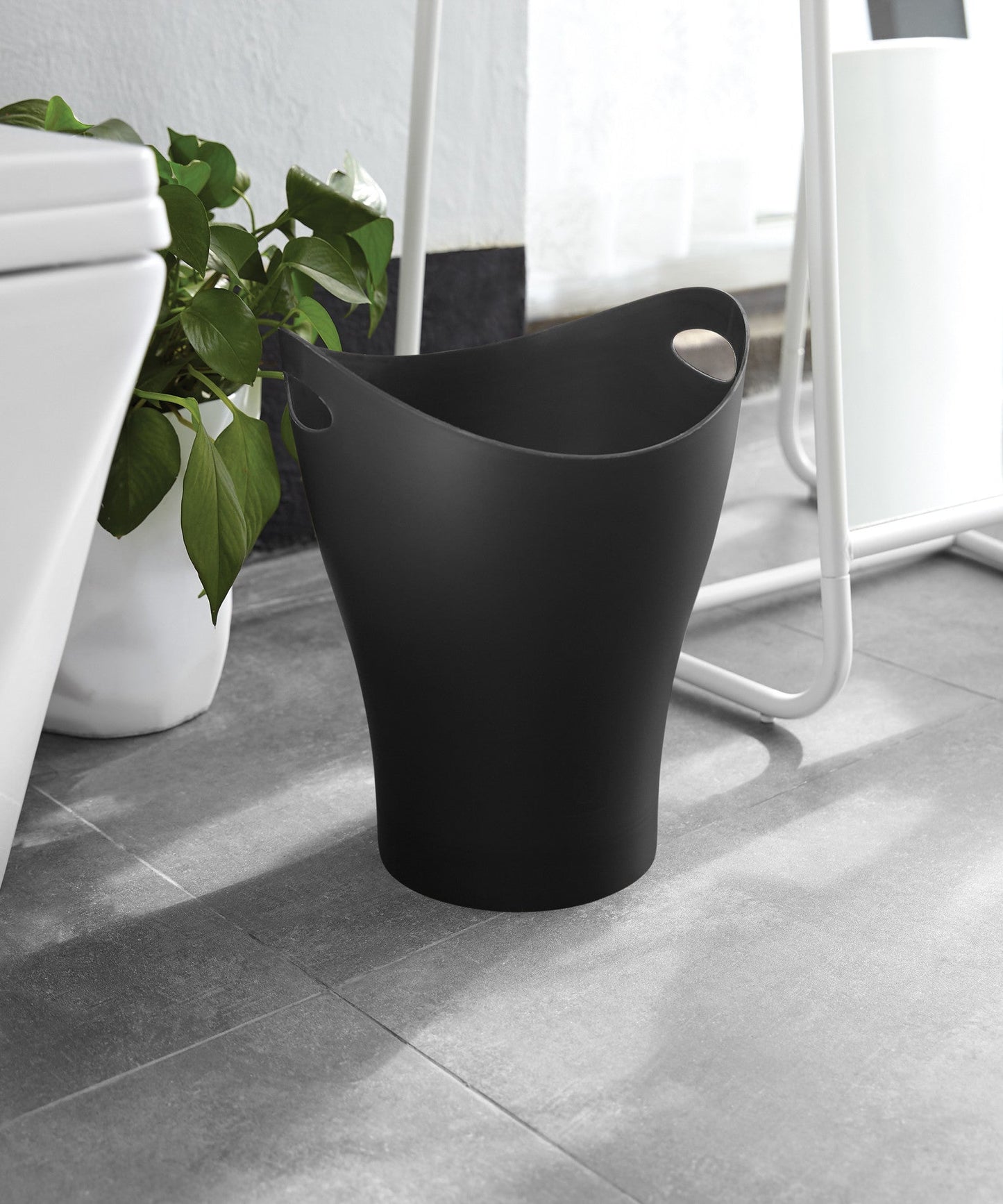 Small Bathroom Trash Can - Bathroom Reset