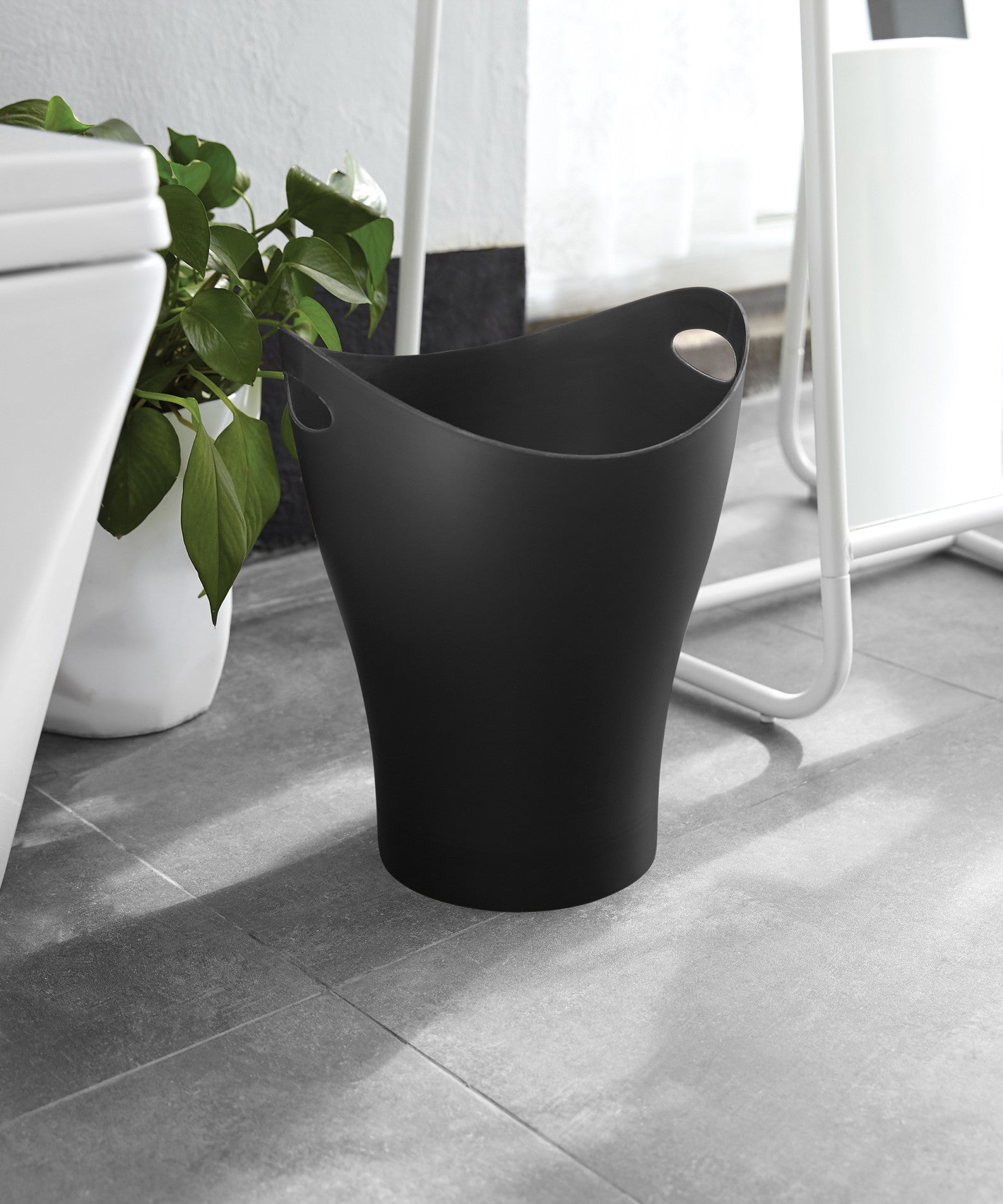 Small Bathroom Trash Can - Bathroom Reset