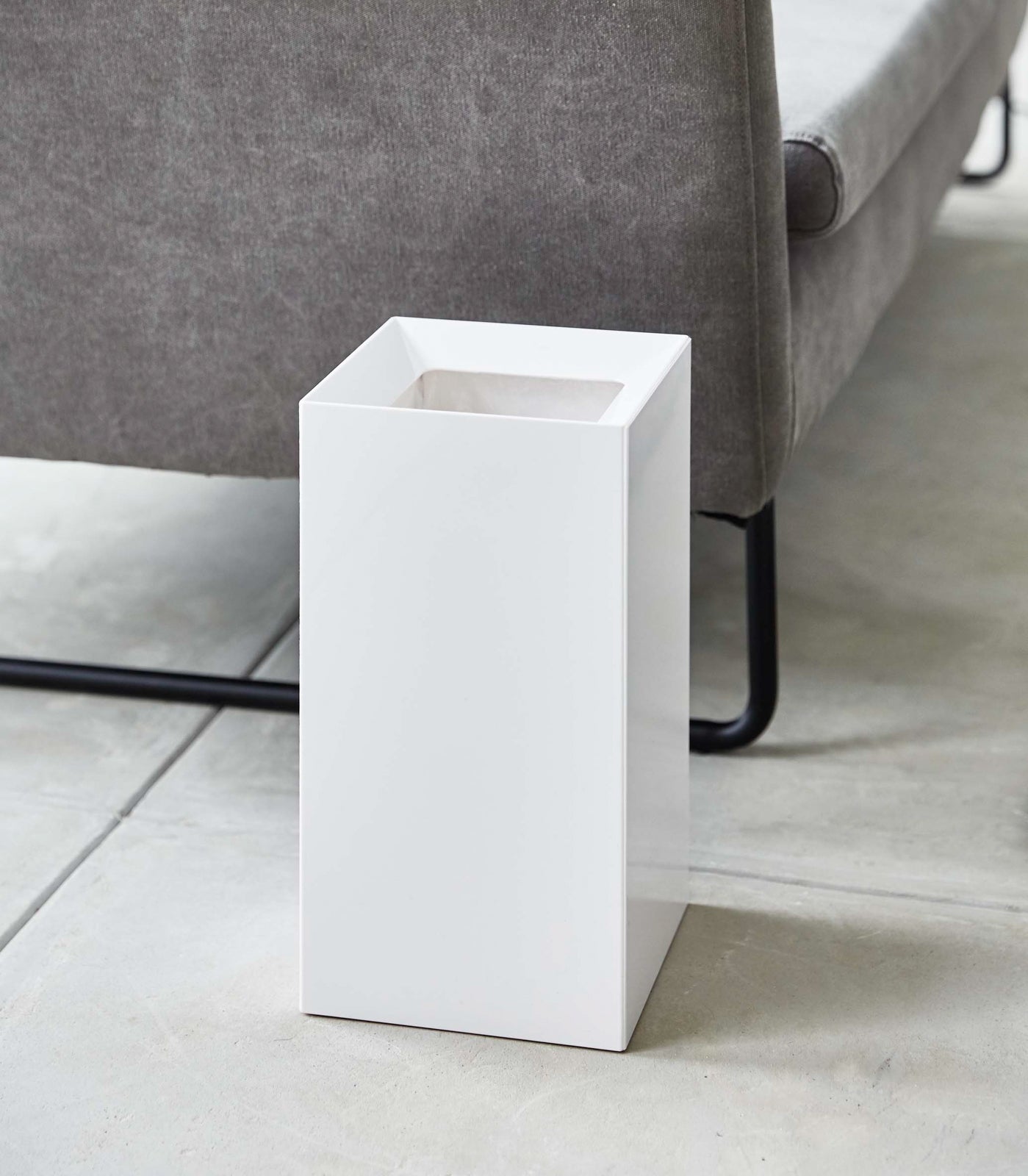 Compact Open-Top Trash Can - Neat Corners