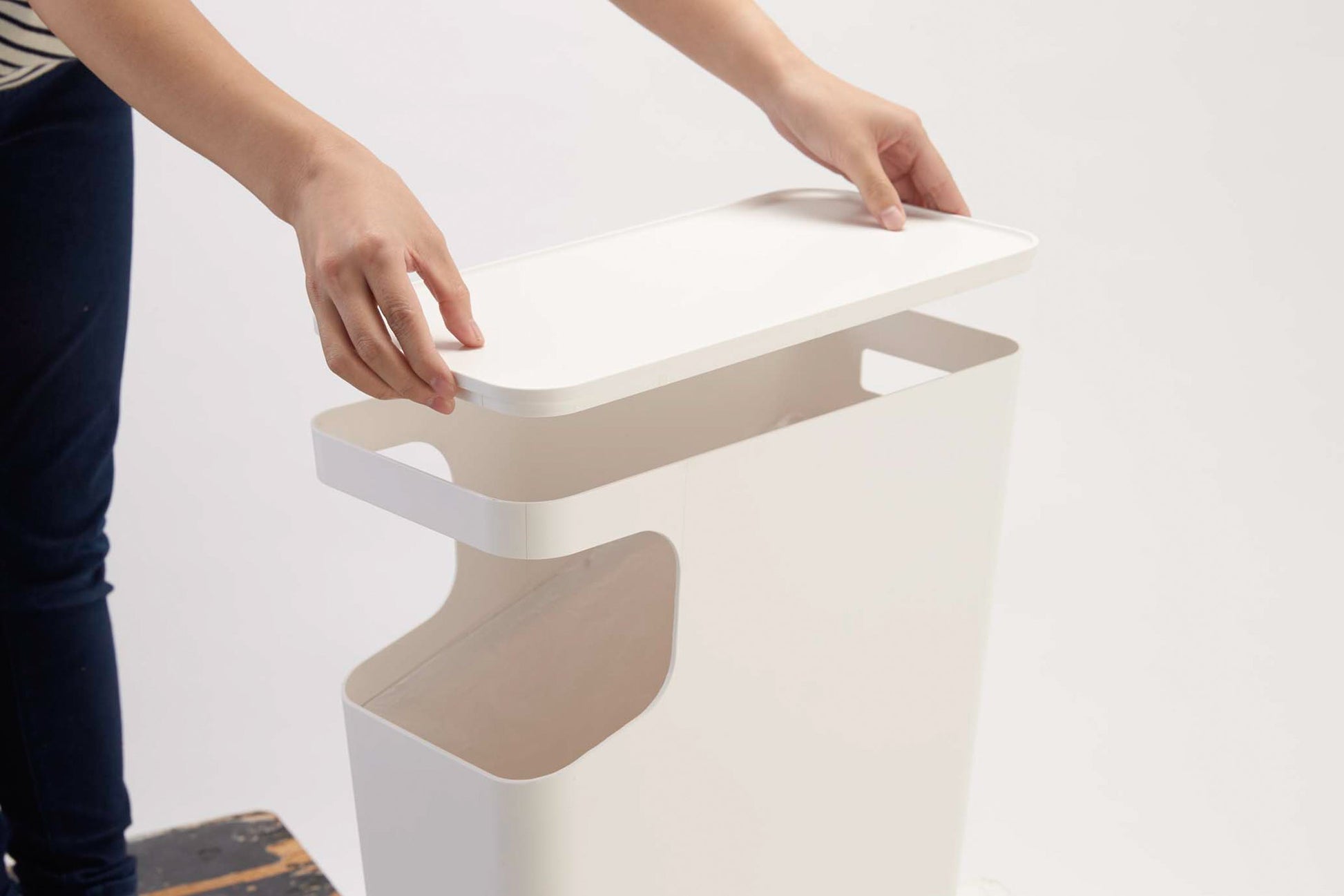 Side Table Trash Can - Neat Corners