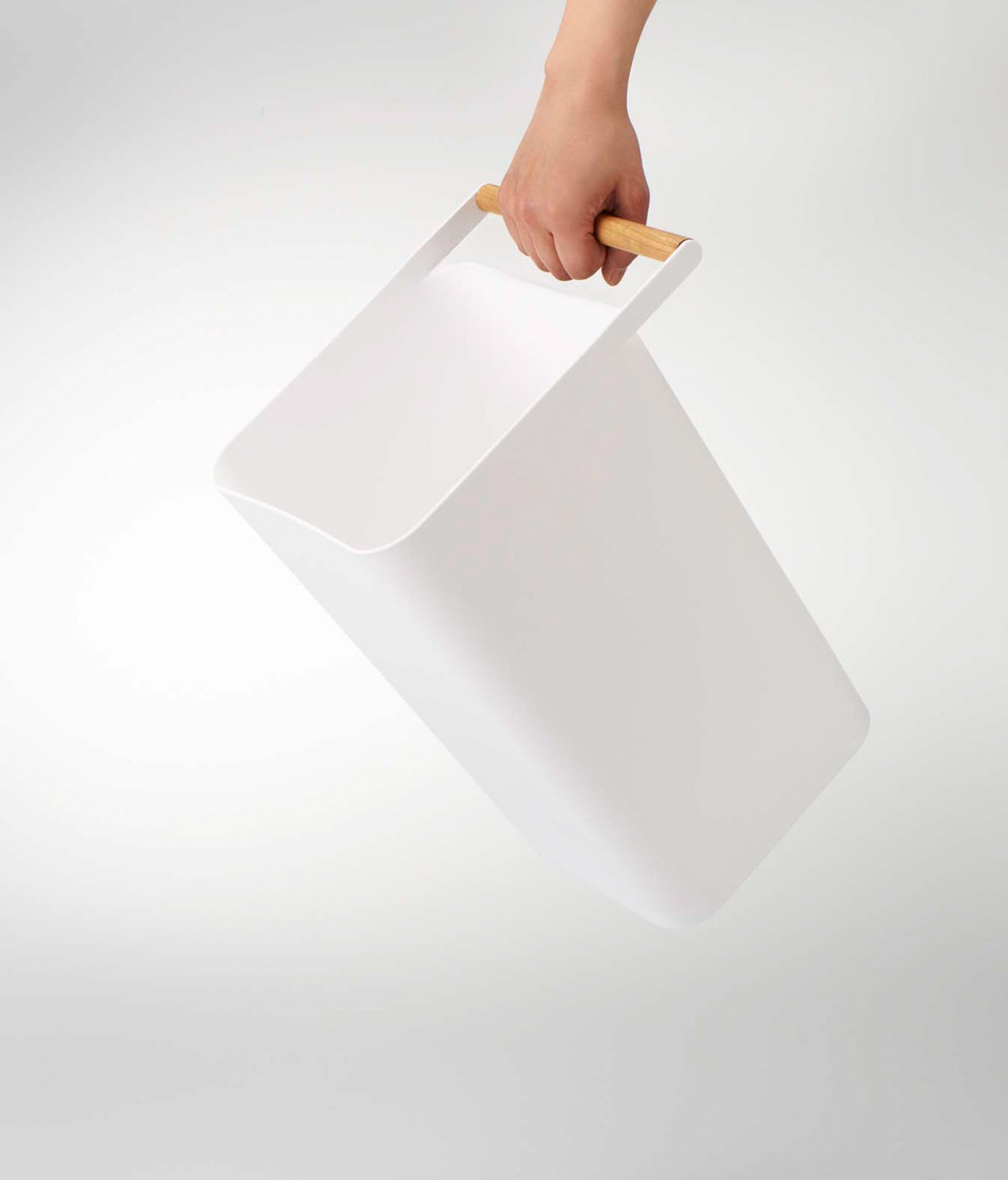 Compact Living Room Trash Can - Neat Corners