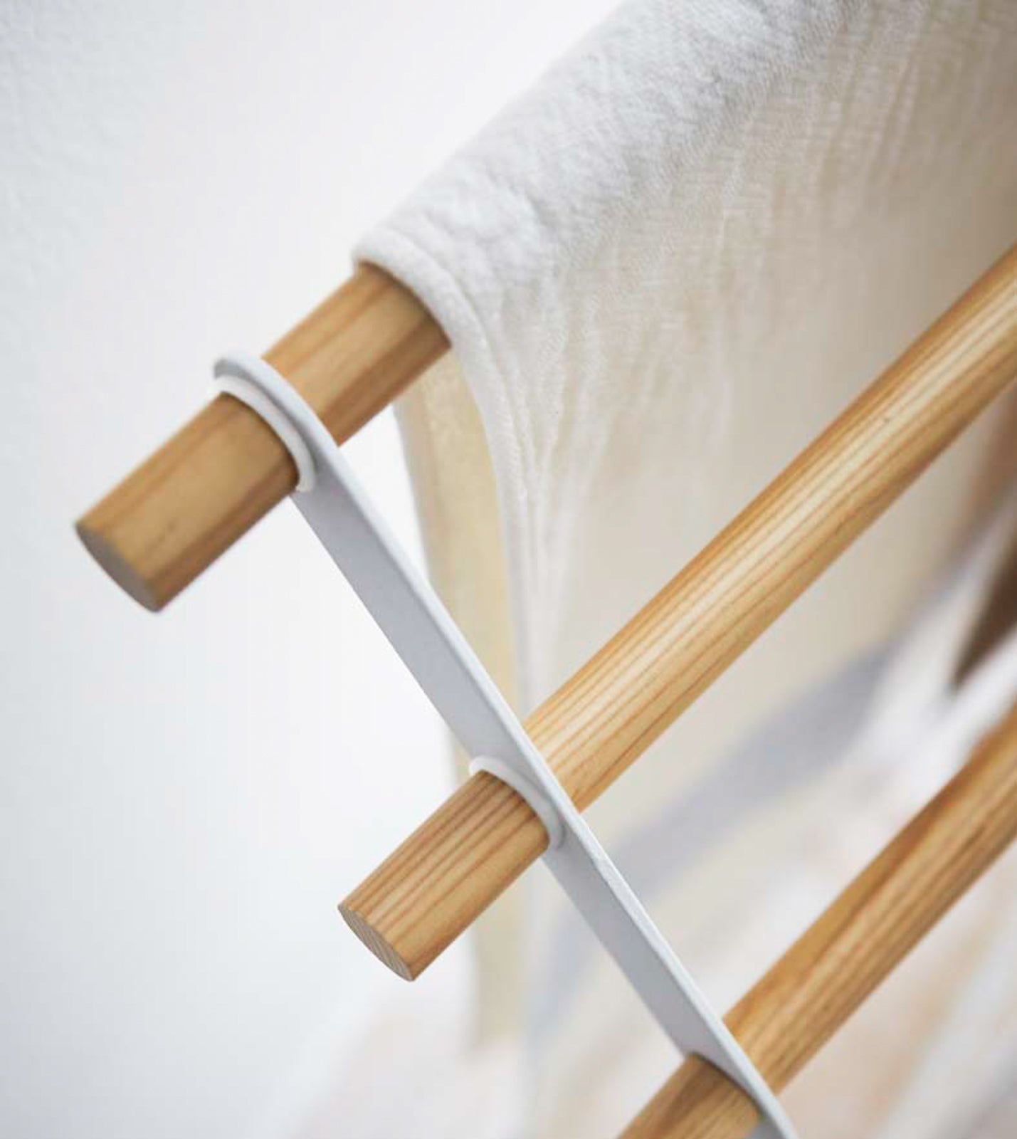 Steel & Wood Bath Towel Rack - Bathroom Reset